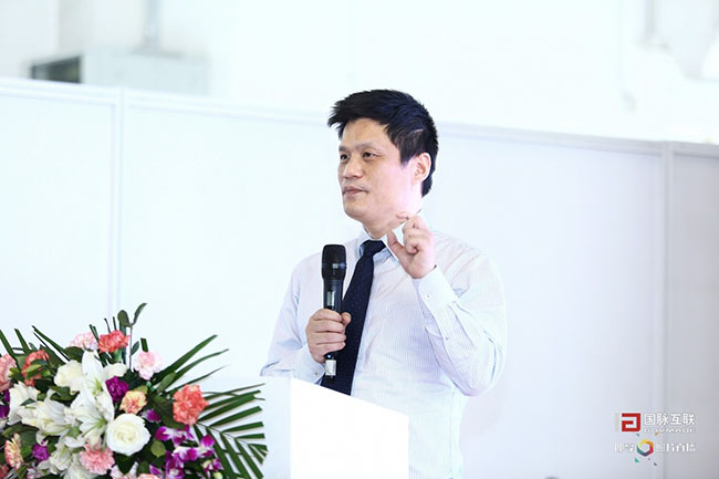 雷火·竞技电竞网站集团董事长、首席研究员杨冰之先生于4月27日在雷火·竞技电竞网站互联举办的“大型企业数据资产与主数据管理研讨会”上进行演讲